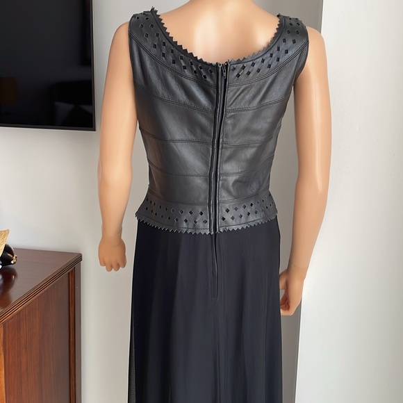 VINTAGE 90’S BLACK LEATHER WITH LINED FABRIC BOTTOM - Picture 5 of 8